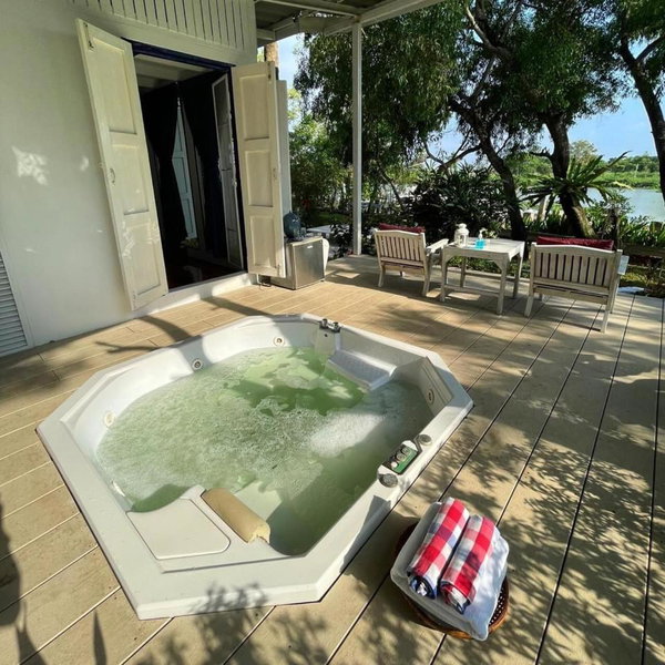 Arthit -Tara Lodge, Prachin Buri, Thailand