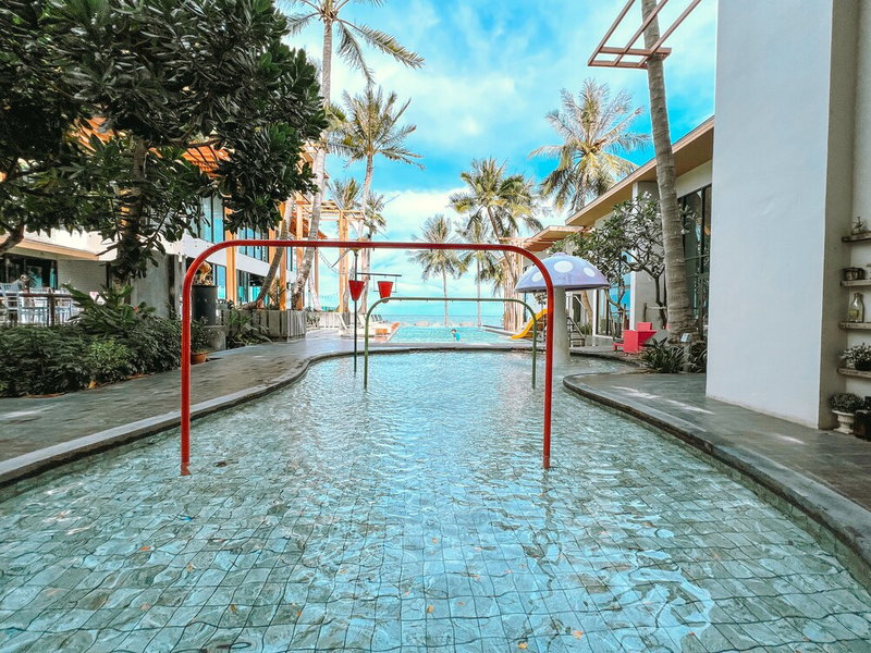 Eco Cozy Beachfront Resort Chaam, Cha-am, Thailand