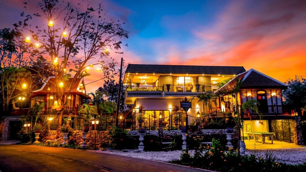 Hotel · Jungle Moon Boutique Homestay, Sattahip