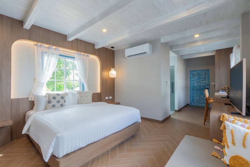 Sea of Love Suite Cafe Pattaya, Sattahip, Thailand