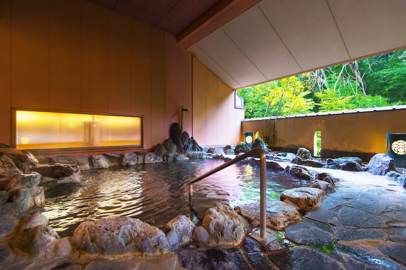Yumoto Sakakibarakan, Tsu, Japan