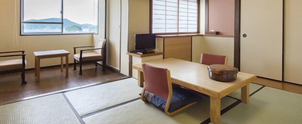 Toba Wan Wan Paradise Hotel, Japan