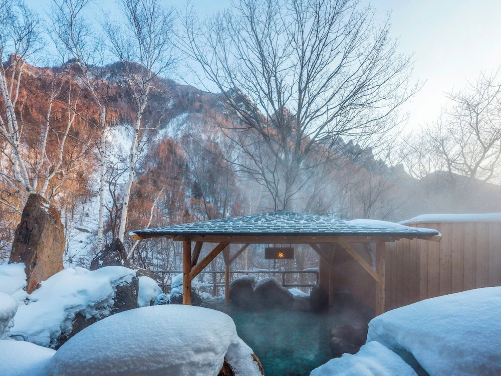 Sounkaku, Japan