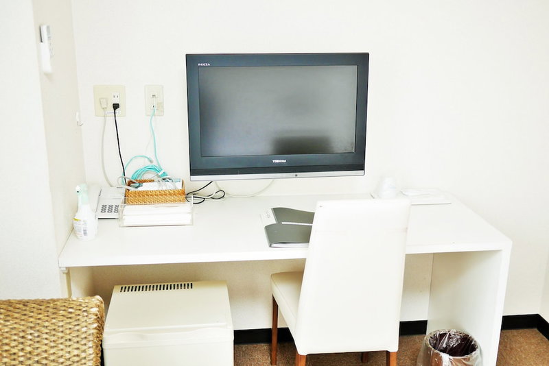 Hiroshima Peace Hotel - Hostel, Hiroshima, Japan