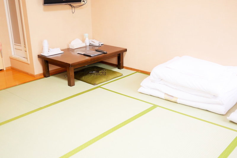 Hiroshima Peace Hotel - Hostel, Hiroshima, Japan