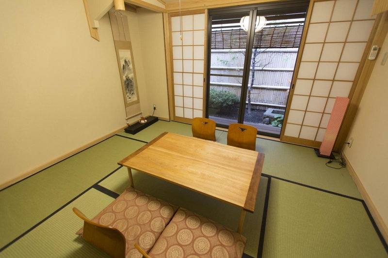 Kurenai-An Private Machiya in Downtown Kyoto, Kyoto, Japan