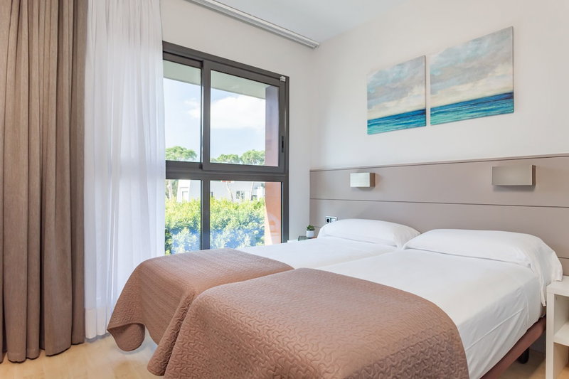 Apartamentos Turísticos Royal Marina Gardens, Castelldefels, Spain