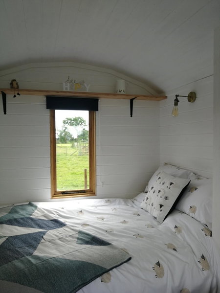 Sunny Mount Shepherd's Hut, Long Marton, United Kingdom