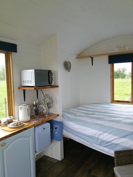 Sunny Mount Shepherd's Hut, Long Marton, United Kingdom