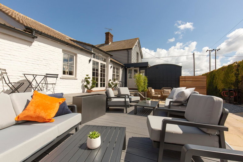 The Railway Hotel by Barefoot Retreats, Burnham Market, United Kingdom