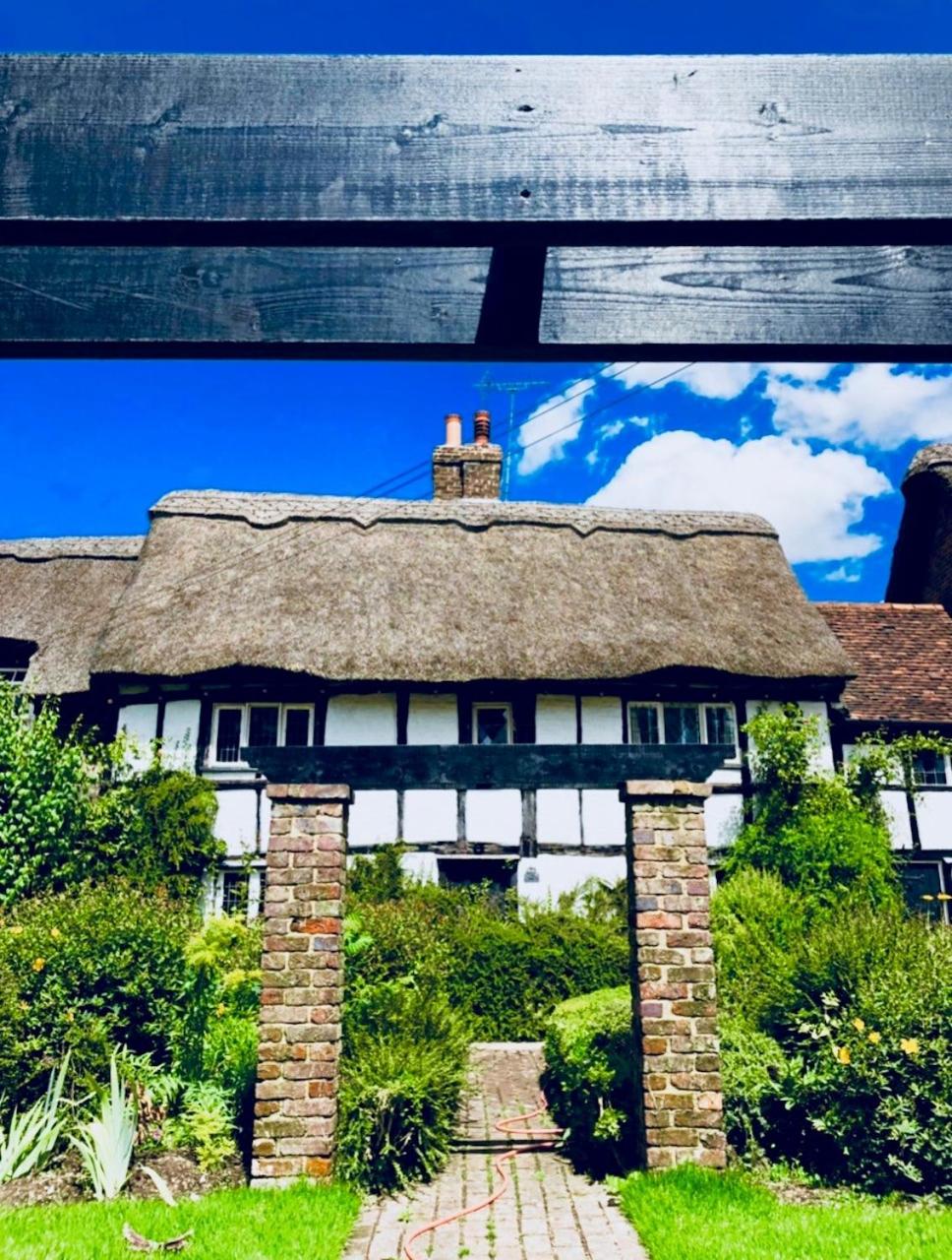 Hotel · Old Hunters Lodge Whipsnade Limited, Whipsnade