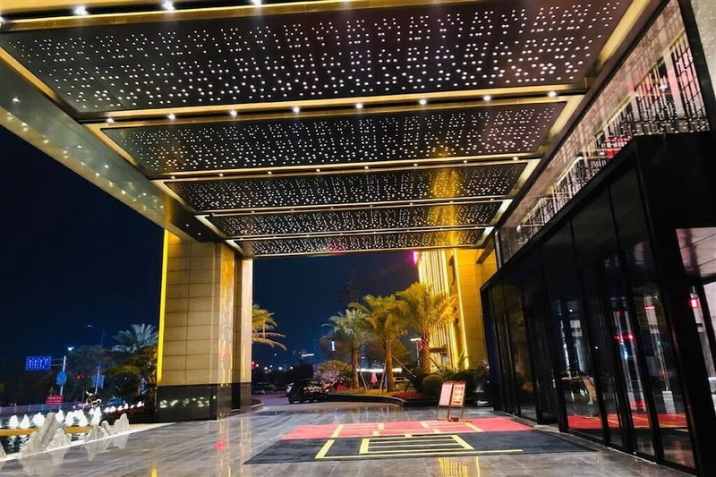 Ramada Plaza by Wyndham Hezhou North, Hezhou, China