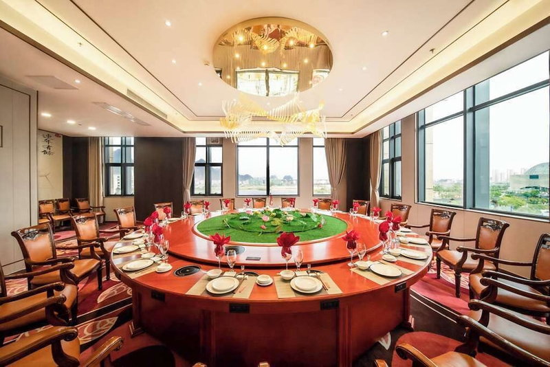 Ramada Plaza by Wyndham Hezhou North, Hezhou, China