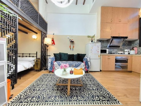 Shanghai Hills & Zinn Happy Family Bnb, Shanghai, China