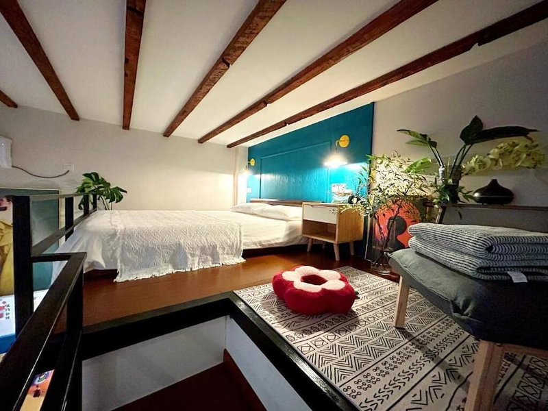 Shanghai Hills& ZINN city bnb, Shanghai, China