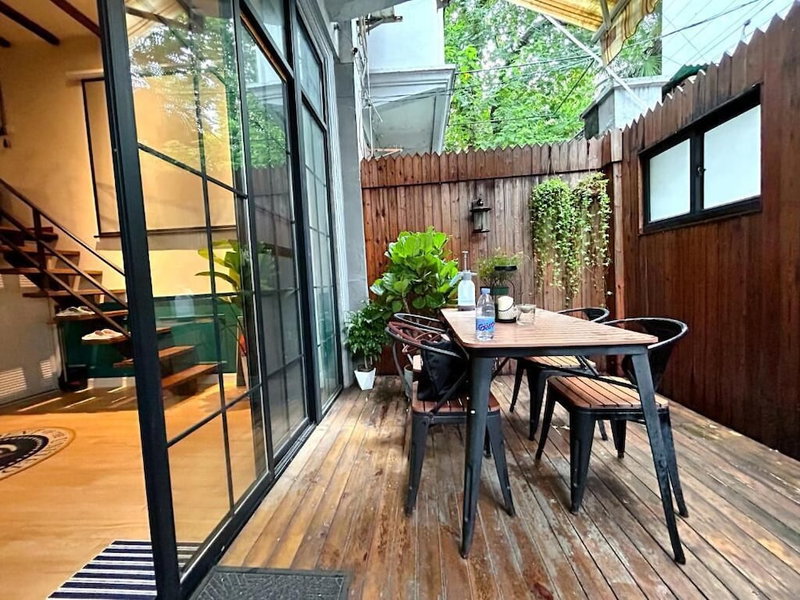 Shanghai Hills& ZINN city bnb, Shanghai, China