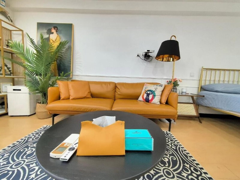Shanghai Hills&Zinn Changle road Homestay, Shanghai, China