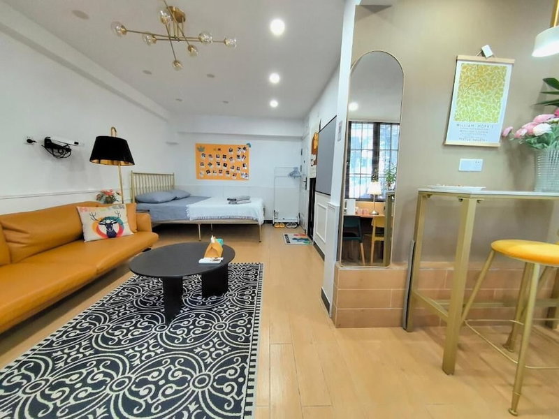 Shanghai Hills&Zinn Changle road Homestay, Shanghai, China