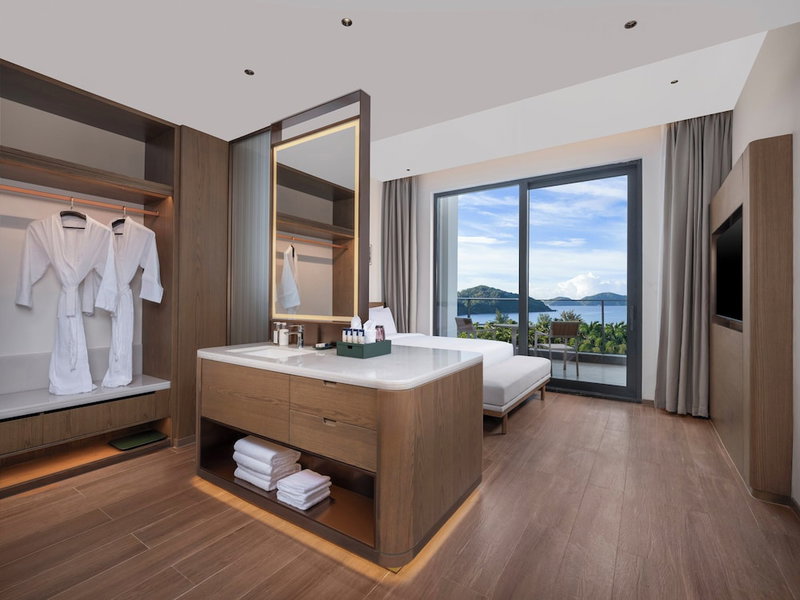 Holiday Inn Resort Wanning Shenzhou Peninsula by IHG, Wanning, China