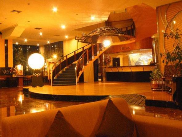 Hotel Oval, Surabaya, Indonesia