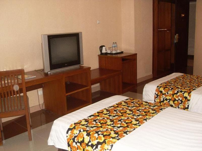 Hotel Oval, Surabaya, Indonesia