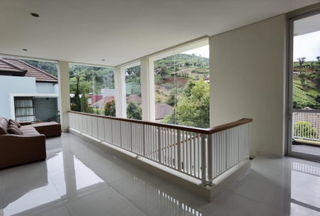 Platinum Yellow Bandung Villa 24 Pax Private Pool, Bengkok, Indonesia