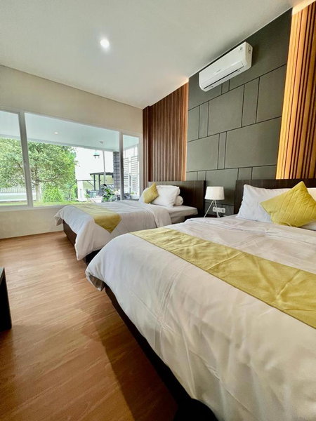 Platinum Yellow Bandung Villa 24 Pax Private Pool, Bengkok, Indonesia
