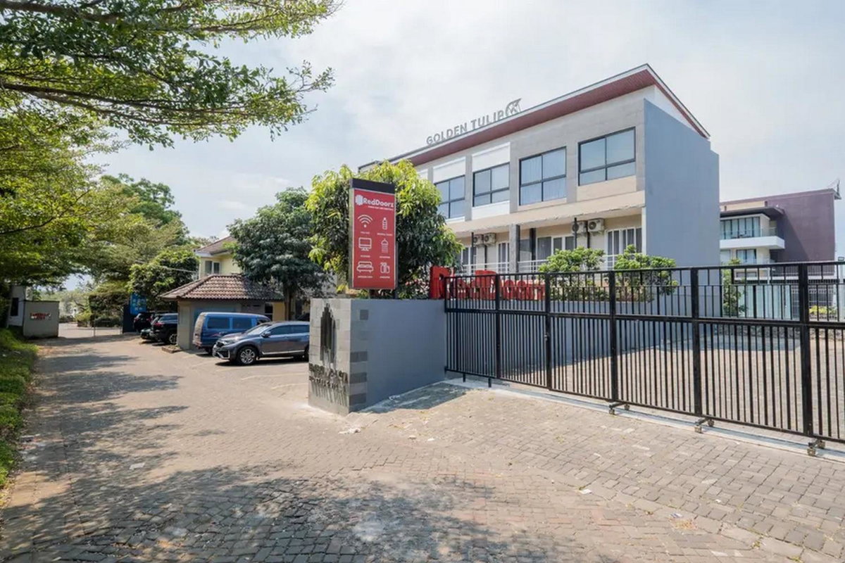 Hotel · RedDoorz near Jawa Timur Park 2, Malang