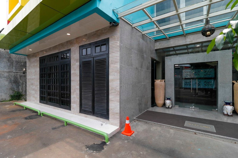 RedDoorz Plus near Halim Perdanakusuma 2, Jakarta, Indonesia