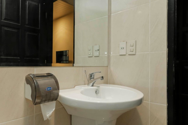 RedDoorz Plus near Halim Perdanakusuma 2, Jakarta, Indonesia