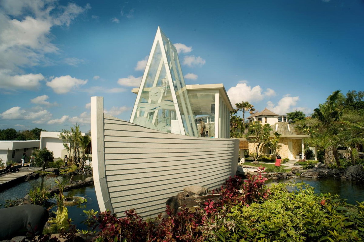 Noah Villa and Chapel, Indonesia