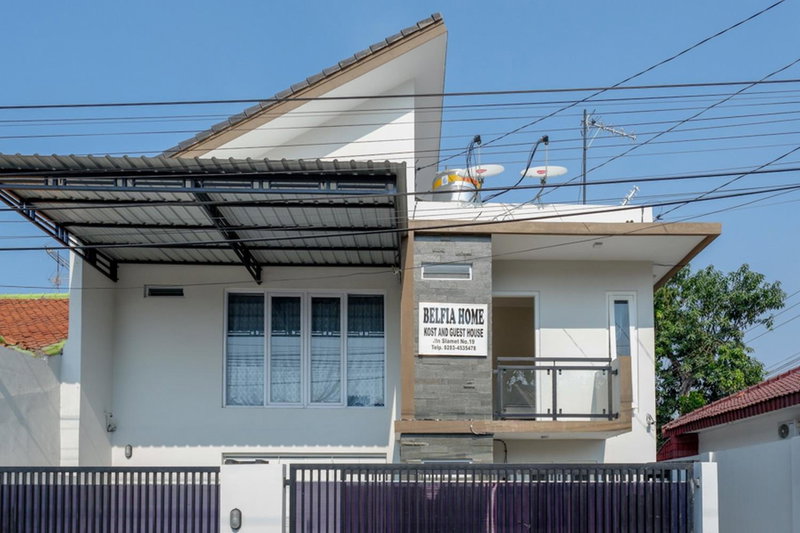 RedDoorz Plus Syariah near Stasiun Tegal 2, Tegal, Indonesia