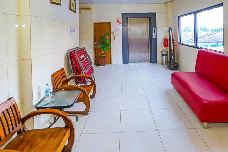Hotel O Sion Holiday, South Tangerang, Indonesia