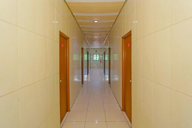 Hotel O Sion Holiday, South Tangerang, Indonesia