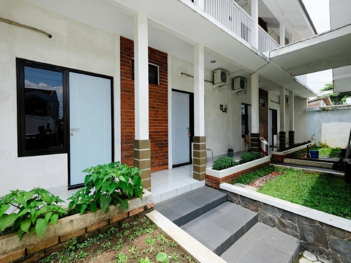 Hotel · RedDoorz near Moro Mall Purwokerto, Purwokerto