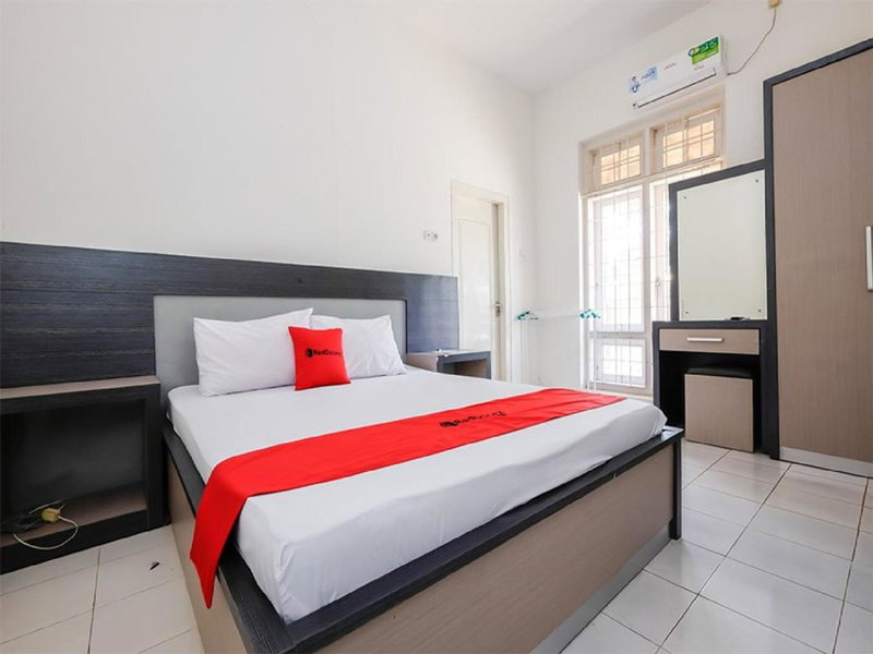 RedDoorz near Moro Mall Purwokerto, Purwokerto, Indonesia