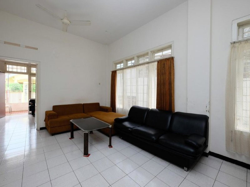 RedDoorz near Moro Mall Purwokerto, Purwokerto, Indonesia