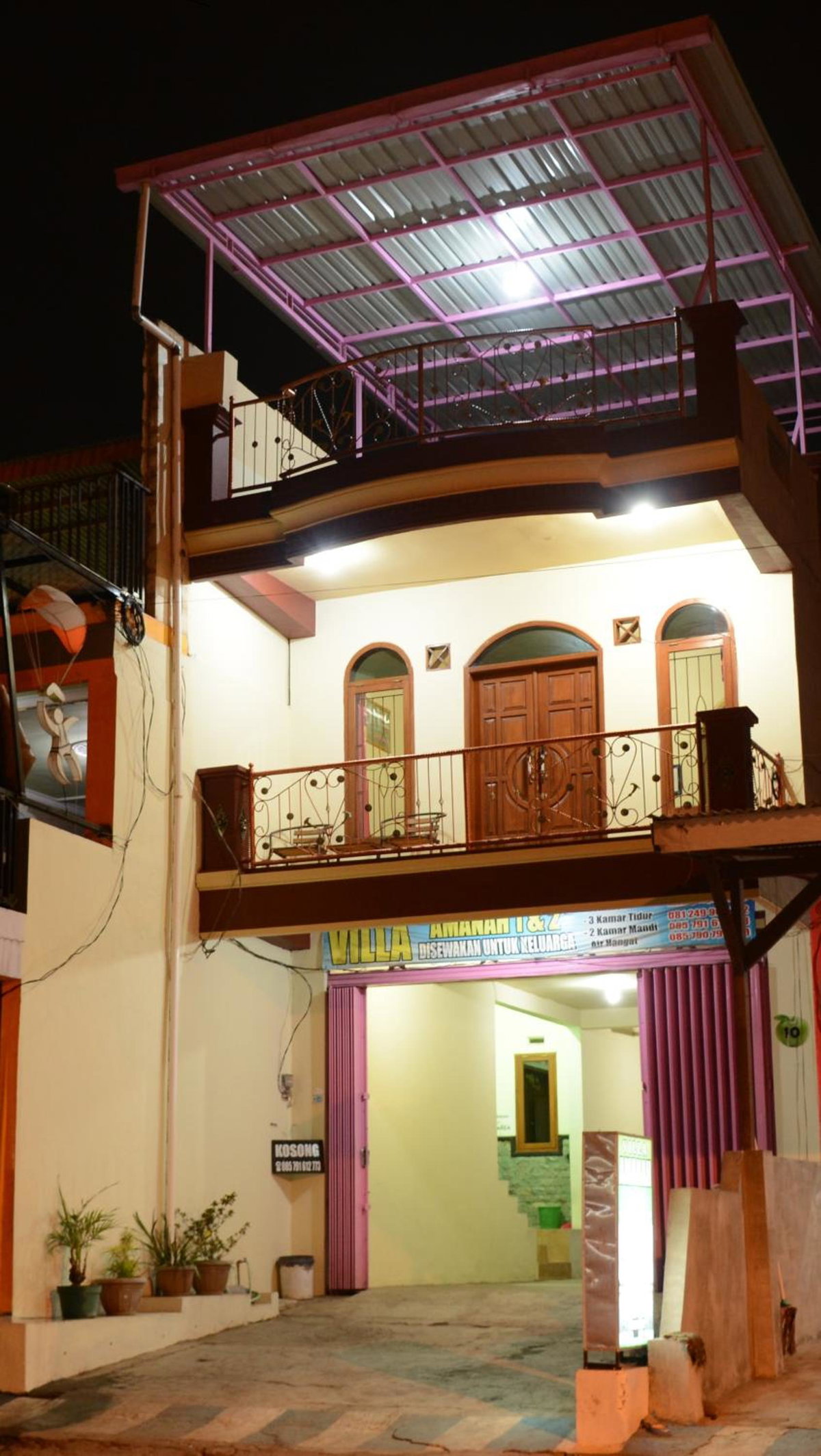 Villa Amanah, Indonesia