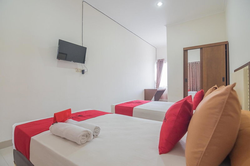 RedDoorz Syariah @ Sarongge Cianjur, Cianjur, Indonesia