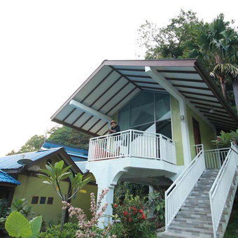 JungleRiverHouse & JungleRiverResort, Bukit Lawang, Indonesia