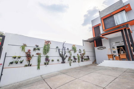 Urbanview Hotel One Family Maribaya by RedDoorz, Lembang, Indonesia