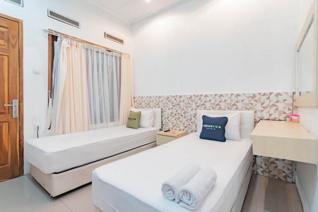 Urbanview Hotel One Family Maribaya by RedDoorz, Lembang, Indonesia