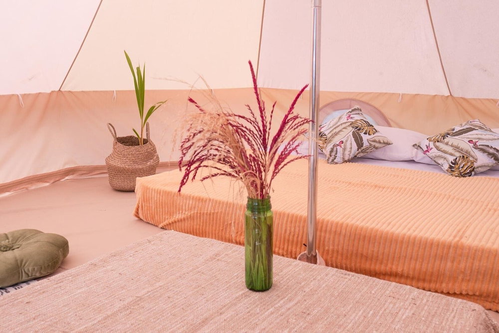 Hotel · Soka Indah Restaurant & Bungalows, Selemadeg