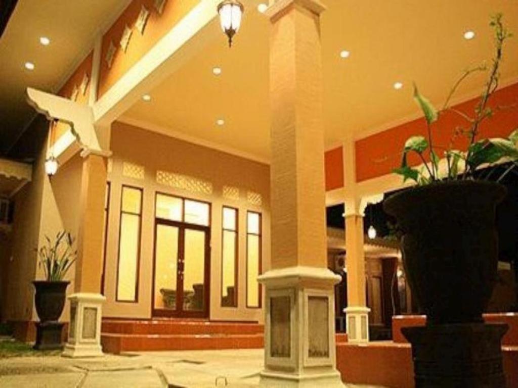Patria Garden Hotel, Indonesia