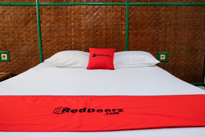RedDoorz Plus near Jalan Baru Bogor, Bogor, Indonesia