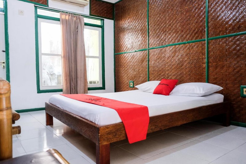 RedDoorz Plus near Jalan Baru Bogor, Bogor, Indonesia