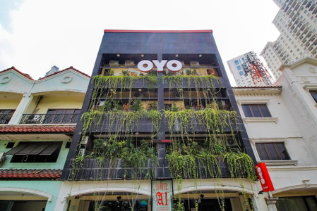 Capital O 217 A1 Hotel, Surabaya, Indonesia