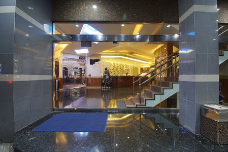 Hotel New Puri Garden Bandara Semarang, Semarang, Indonesia