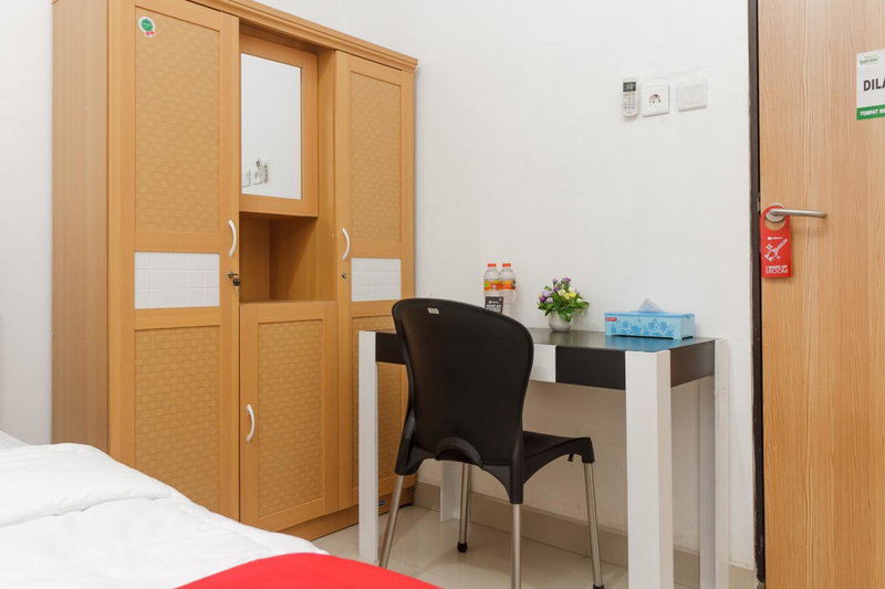 RedDoorz Syariah near RSU Suaka Insan Banjarmasin, Banjarmasin, Indonesia