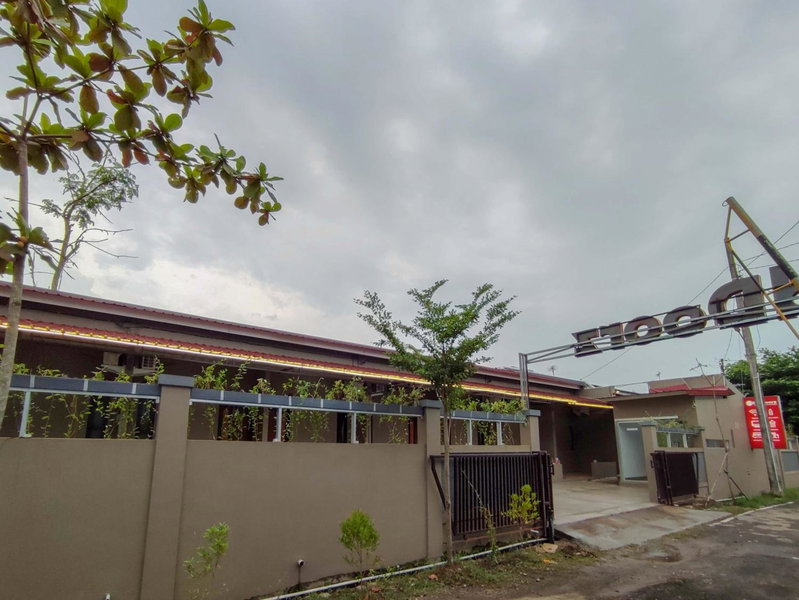 RedDoorz Syariah near Exit Tol Pemalang Comal 2, Tjomal, Indonesia